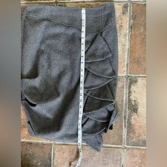 Anthropologie Eva Franco Ruffled Gathered Wool Blend Herringbone Mini Skirt Sz 4 - Picture 6 of 8